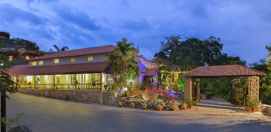Cama Rajputana Club Resort