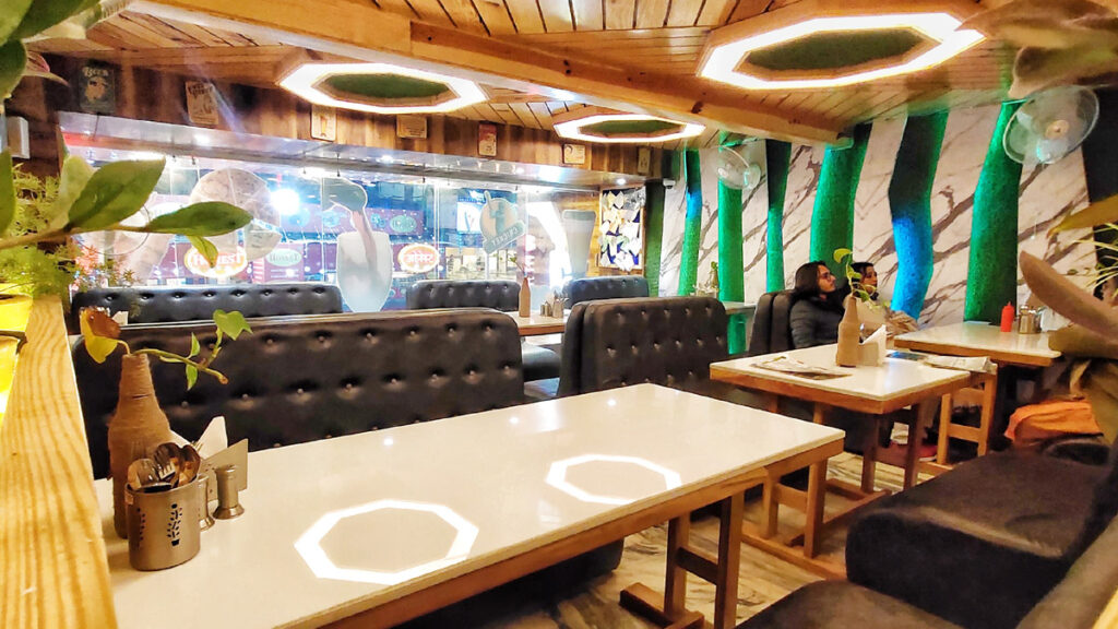 JOJI Bar, Restaurant & Game Zone, Mount Abu
