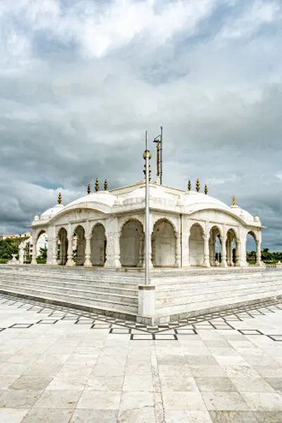 The serene white marble Jal Mandir at Pawapuri, a sacred Jain pilgrimage site, visited from Abu Road by taxi